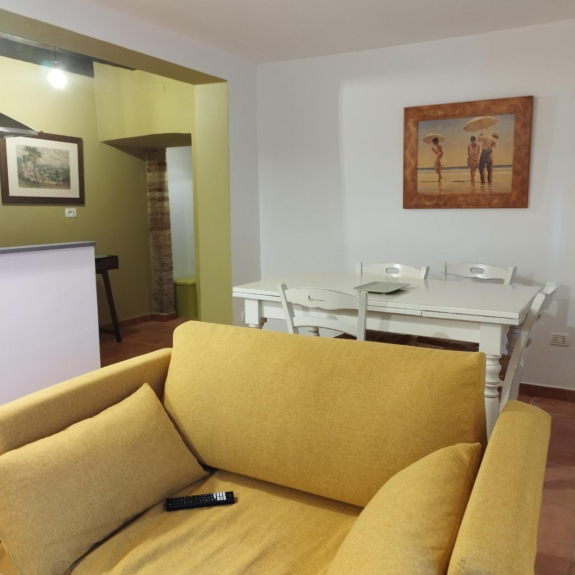 Casa Vacanza A Due Passi Da 奥维多 外观 照片